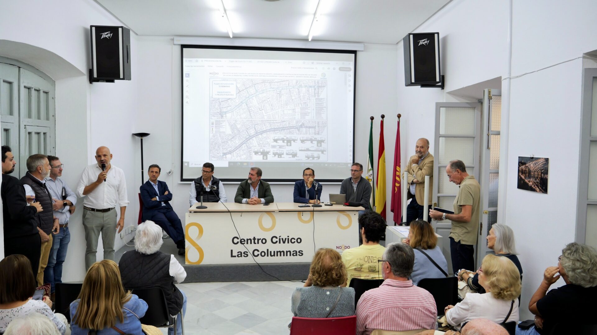 WhatsApp-2520Image-25202025-10-28-2520at-252019.33.51.jpeg El Ayuntamiento se reúne con los vecinos y comerciantes de Pagés del Corro para informar del inicio de la segunda fase de las obras que comenzarán el 3 de noviembre