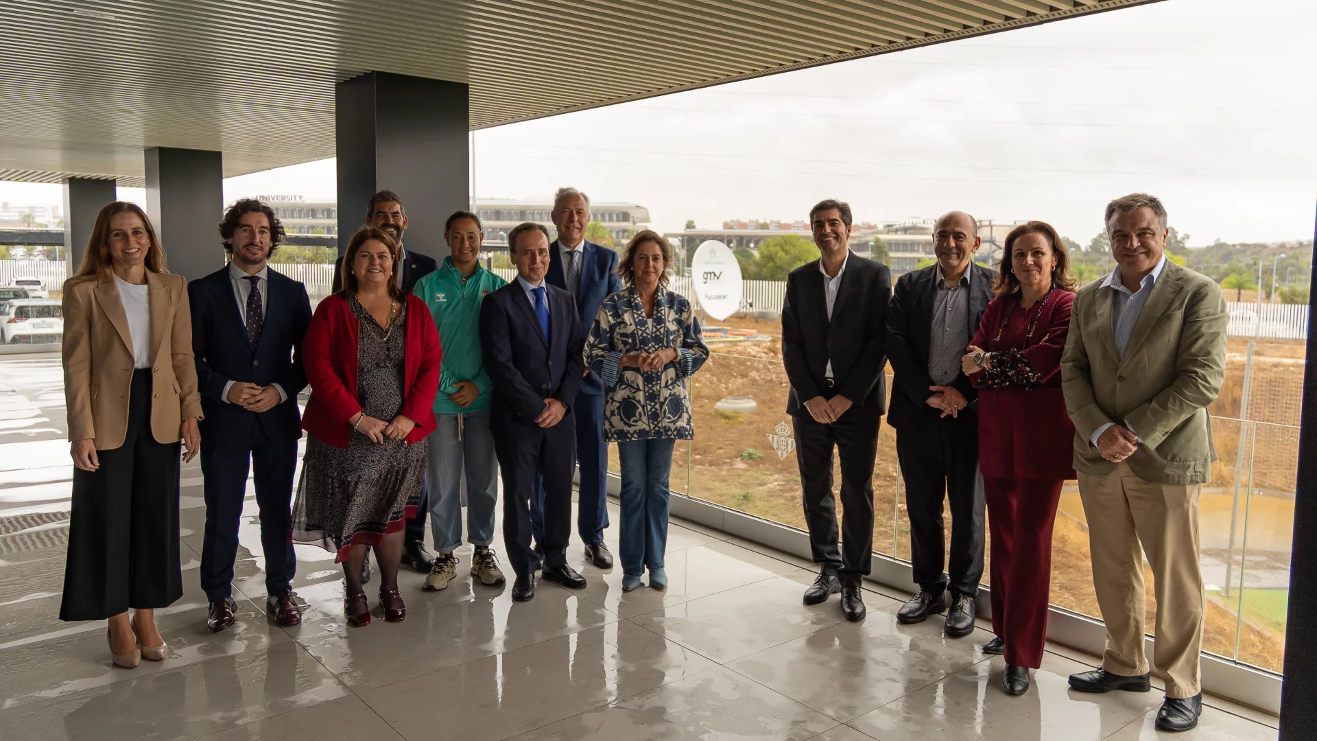 54188.jpg El Real Betis Balompié y GMV inauguran en Sevilla una nueva infraestructura para el seguimiento de satélites y la sostenibilidad espacial