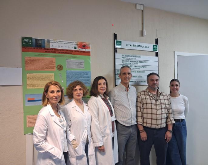 Un programa del Hospital Virgen del Rocío y el CTA de la Diputación en Torreblanca logra reducir a la mitad la Hepatitis C en pacientes con adicciones