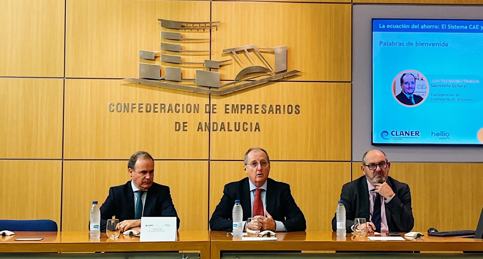 “La transición hacia un modelo más sostenible no es solo una obligación, es, sobre todo, una oportunidad estratégica para ganar competitividad ”. Luis Fernández-Palacios, secretario general de CEA, inaugura el Foro CLANER – Confederación de Empresarios de Andalucía