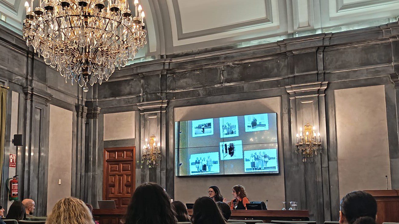 La obra de Eva Moreno-Lago nos acerca a Victorina Durán, una de las figuras más desconocidas del teatro español y pionera del vestuario moderno en escena