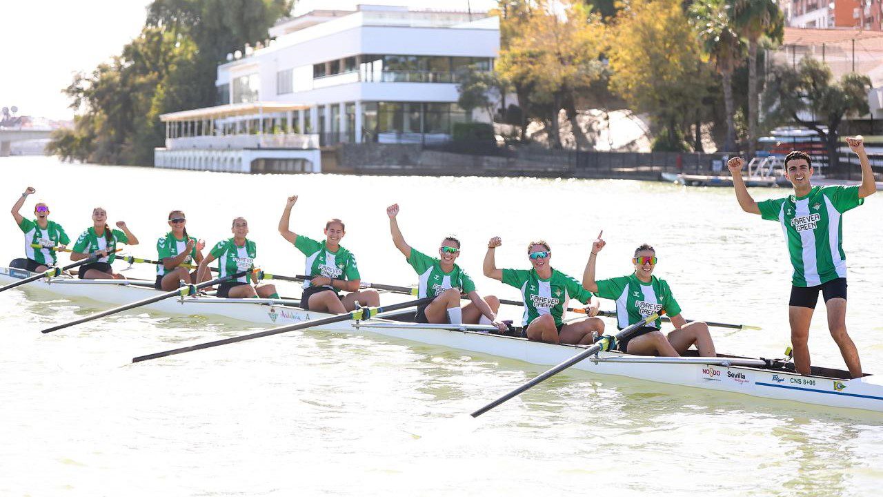El Real Betis gana la Regata Femenina Absoluta y ve frenada su larga racha en la Absoluta Masculina