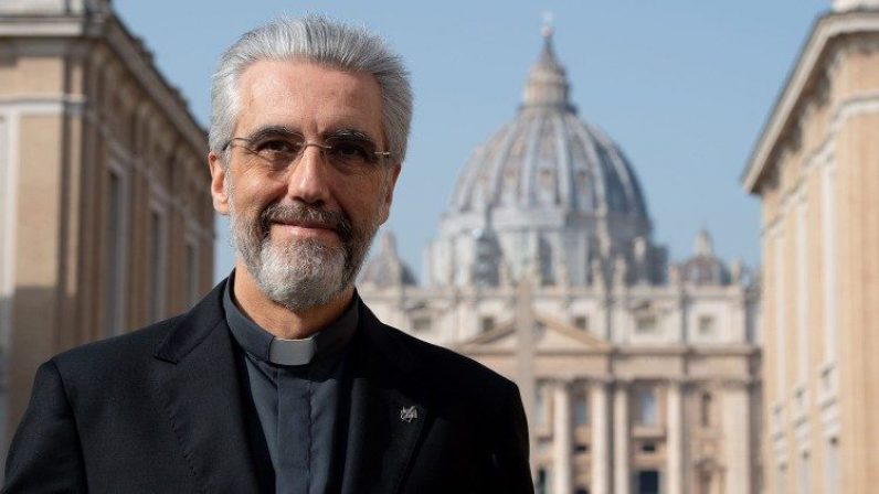 Monseñor Marín: “El proceso sinodal es realmente un antídoto contra el pesimismo”