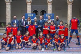El Estadio La Cartuja acoge el primer partido de ‘La Roja’ tras la ampliación de su aforo