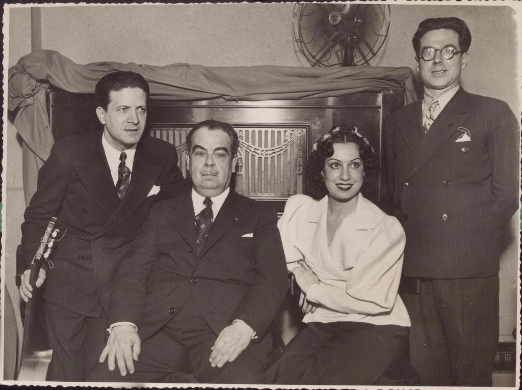 La Biblioteca de la US muestra las vivencias en el exilio de tres intelectuales republicanos, Salvador Valverde, Pascual Guillén y Manuel Blasco 