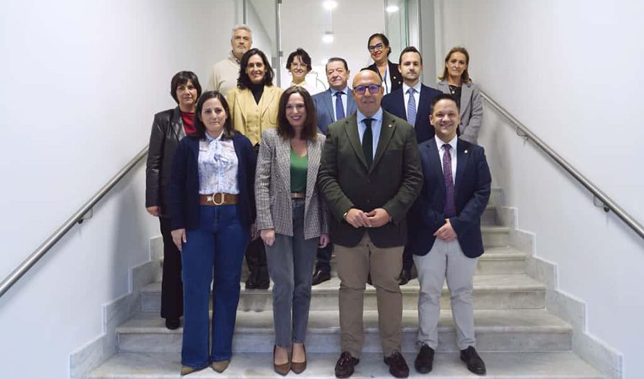 El Gobierno andaluz renovará el firme de la carretera que conecta los municipios de Lucena, Rute e Iznájar