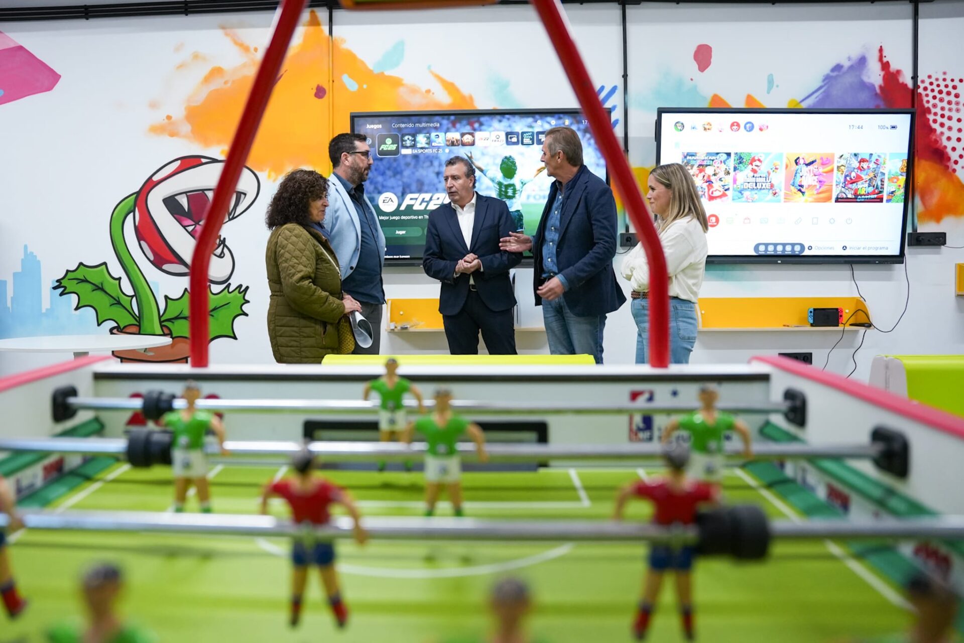 Javier Fernández destaca el papel que ha tenido la Feria de Muestras de El Pedroso en la difusión del potencial de la Sierra Morena sevillana