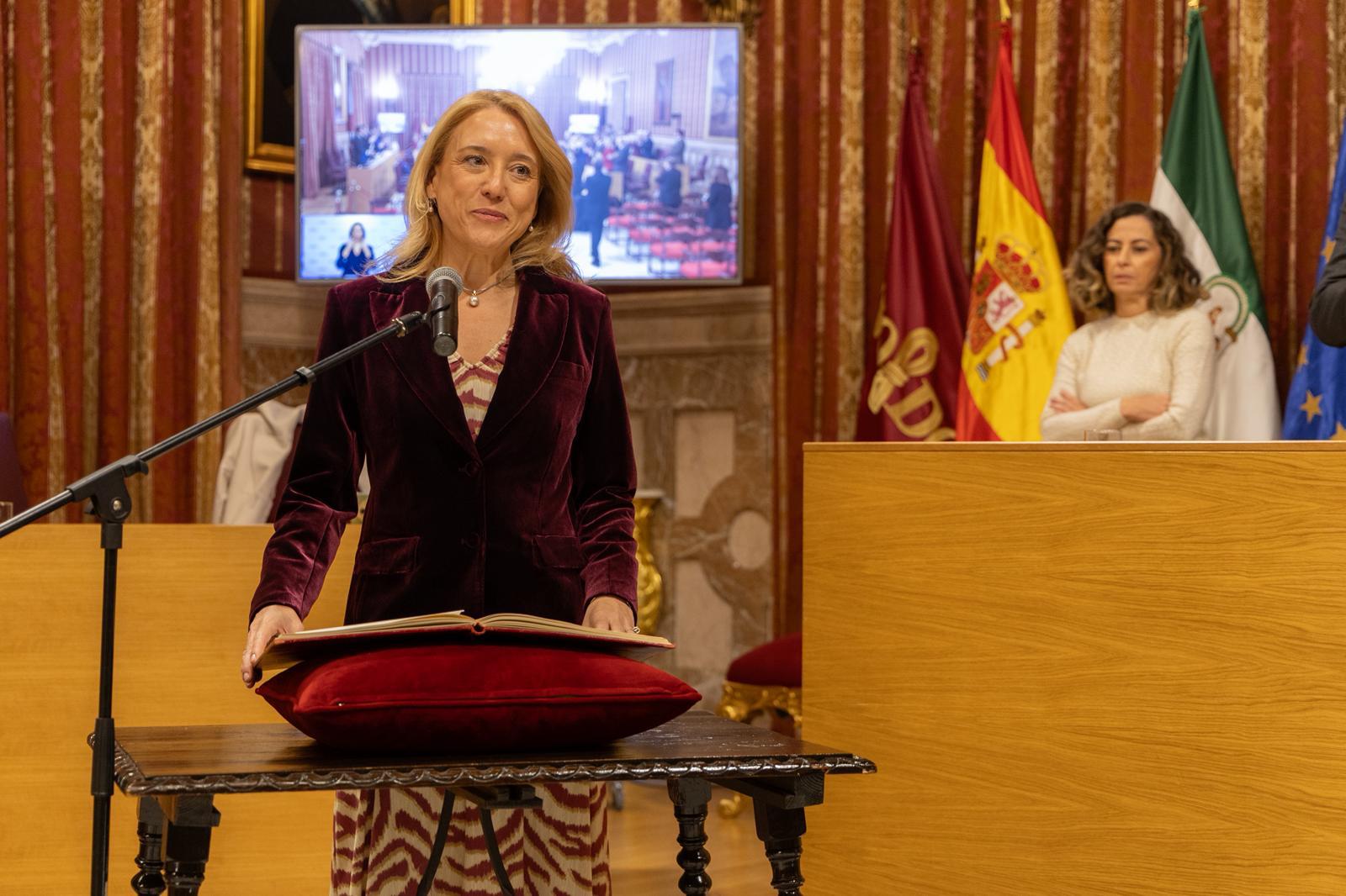 María Tena asume Deporte, que pasa a integrarse en la nueva área que dirigirá Blanca Gastalver, y el distrito Macarena