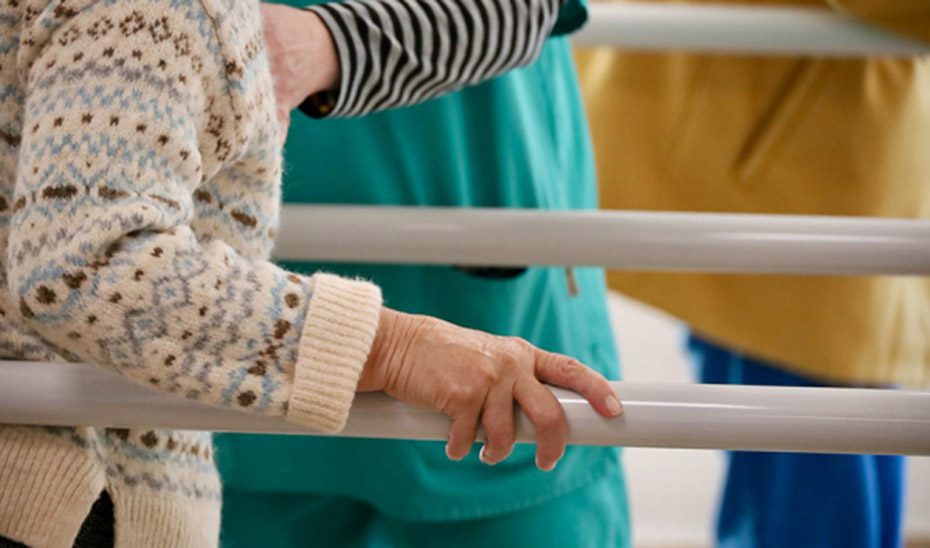 Andalucía bate un nuevo récord en dependencia con más de 321.000 beneficiarios y 491.000 prestaciones