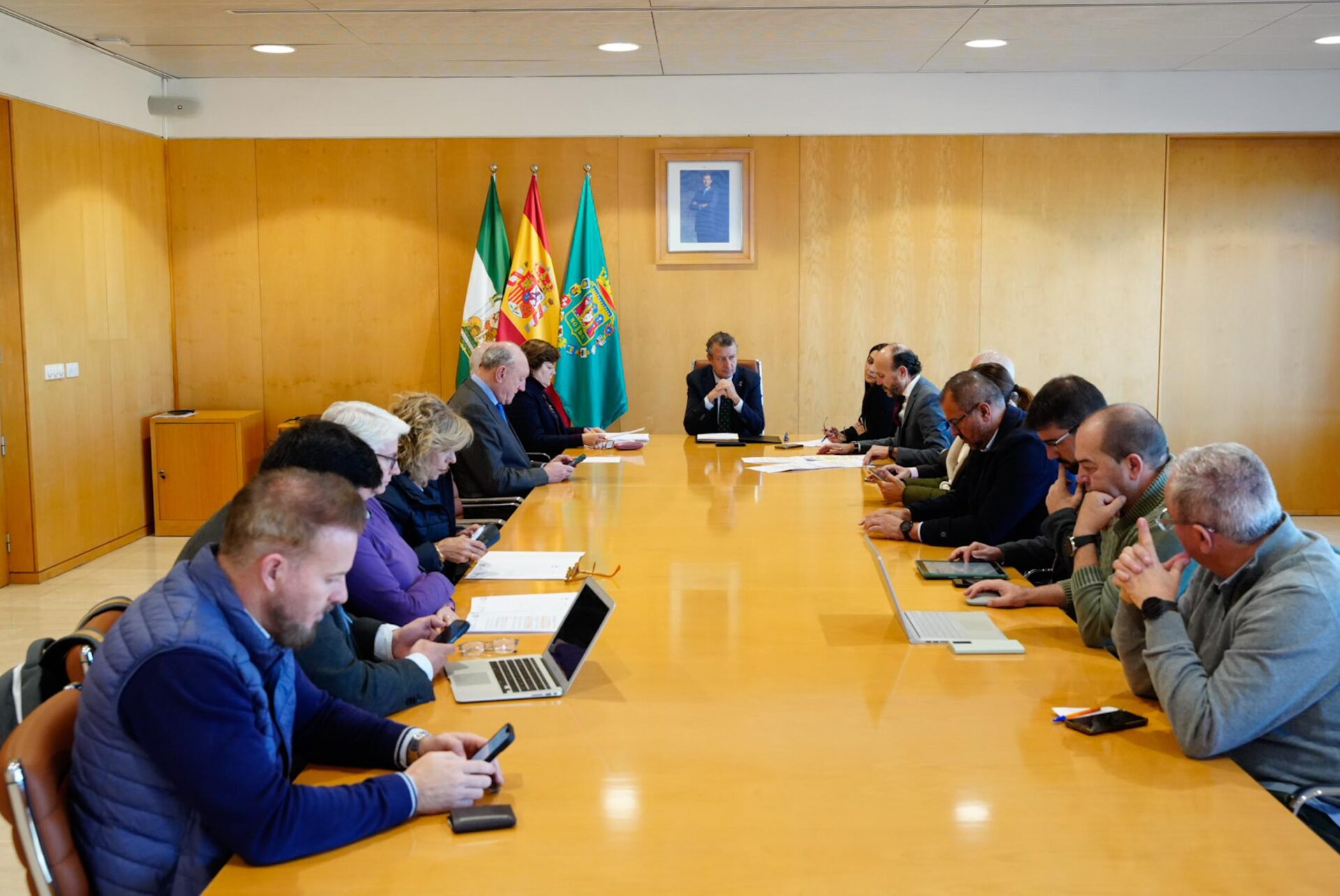 EL OPAEF aprueba la colaboración con Correos hasta 2028 por importe de 13,77M€, entre otras acciones en comunicaciones