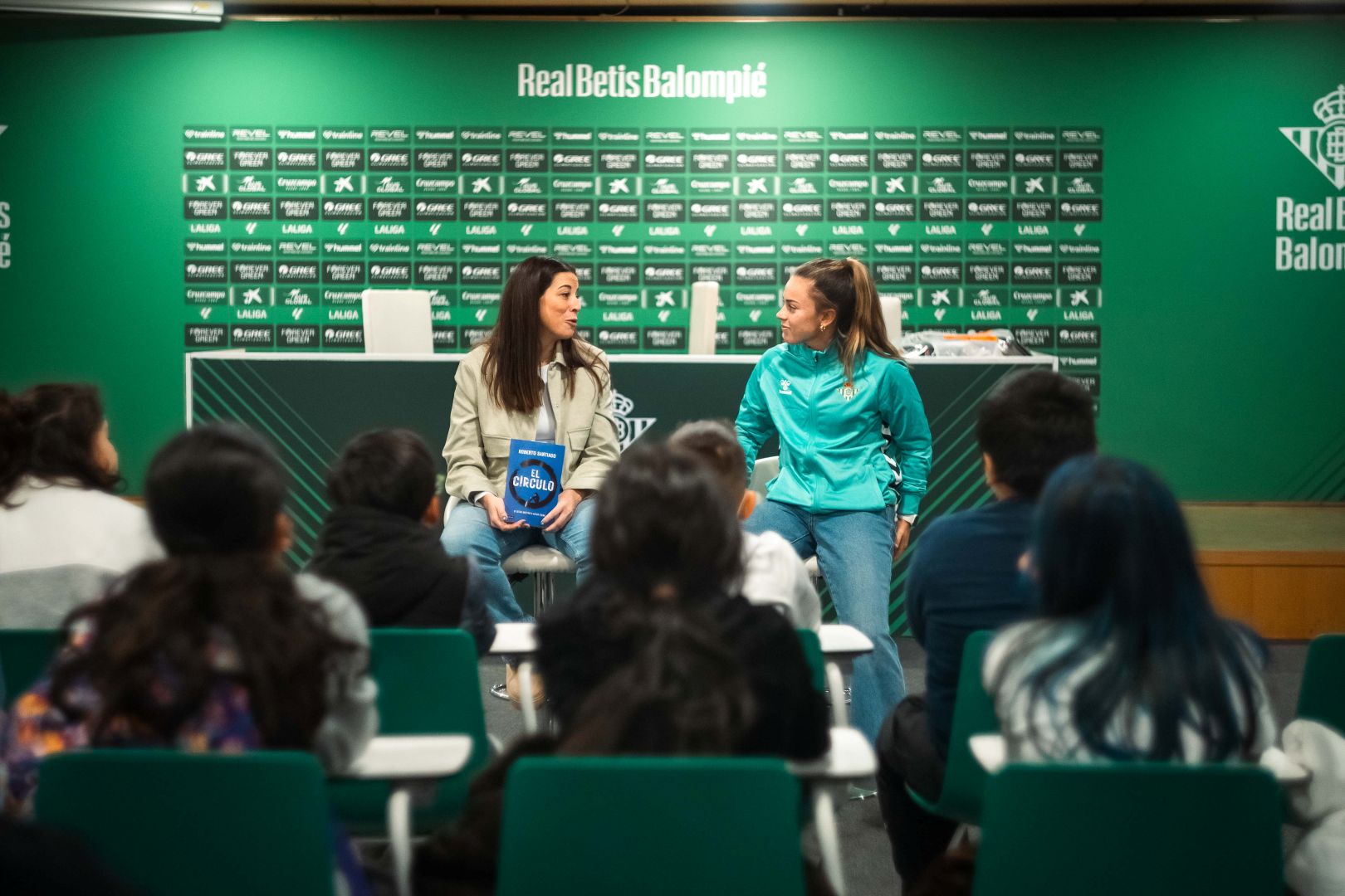 El deporte abre de nuevo las puertas de la lectura con la VI edición de ‘Cuento con mi equipo’