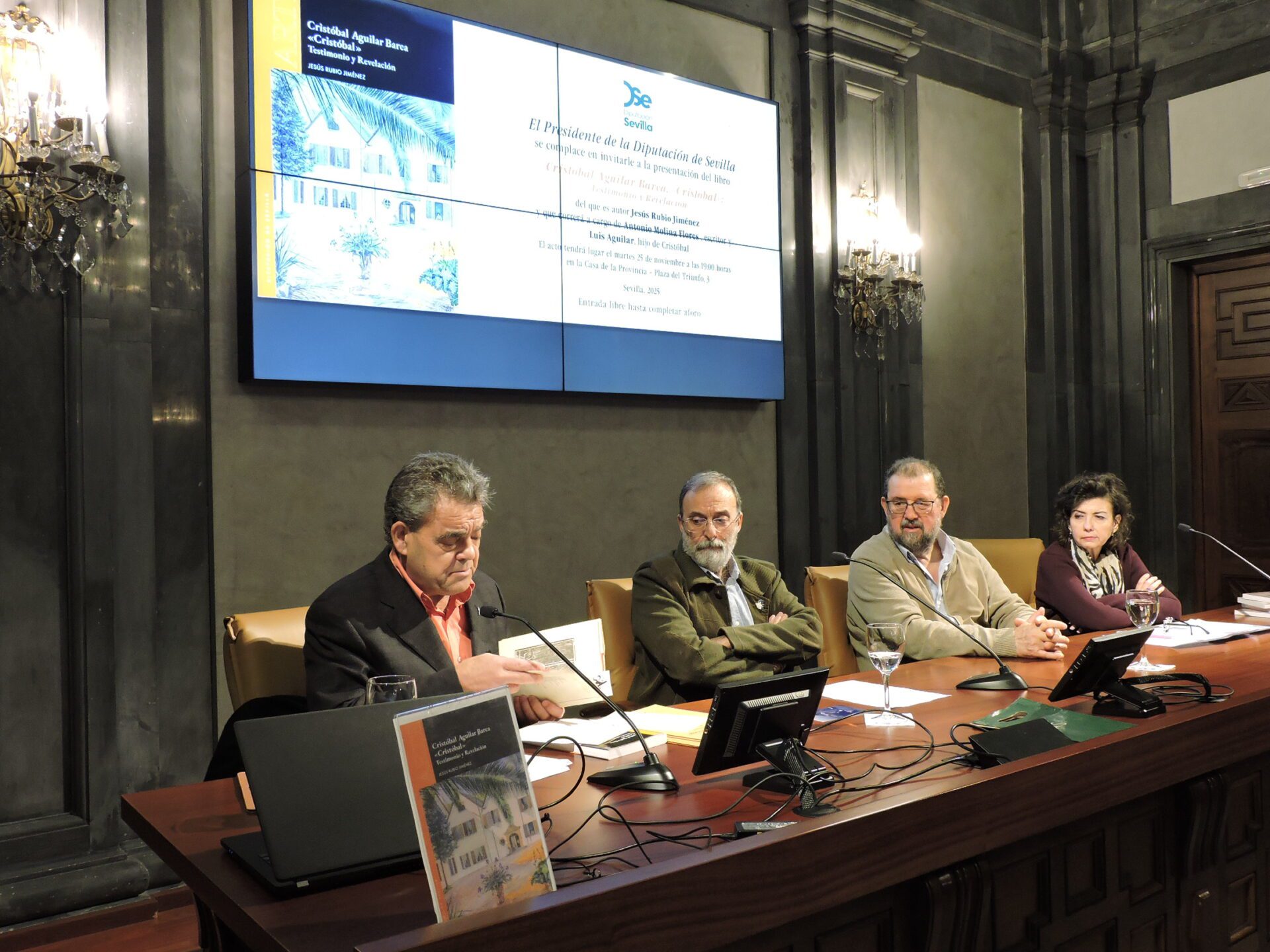 El pintor y docente Cristóbal Aguilar Barea protagoniza la última publicación de la Diputación, que firma Jesús Rubio