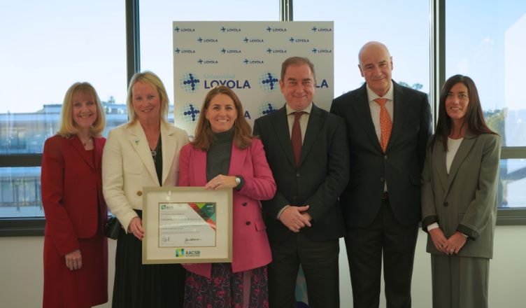 Loyola se convierte en epicentro internacional del diálogo sobre el futuro de la educación en negocios