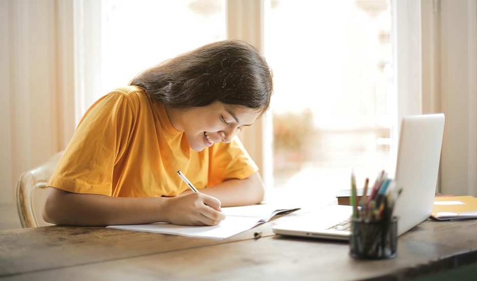 Más de 200 jóvenes acceden al grado universitario deseado por el cupo de exclusión social en Andalucía