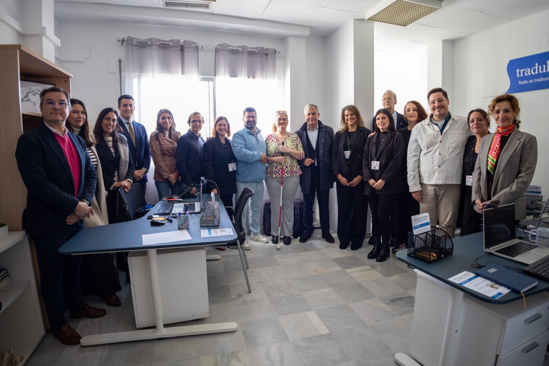 El alcalde Sanz inaugura la nueva oficina municipal de interpretación de lengua de signos, con acompañamiento gratuito para personas sordas o sordociegas