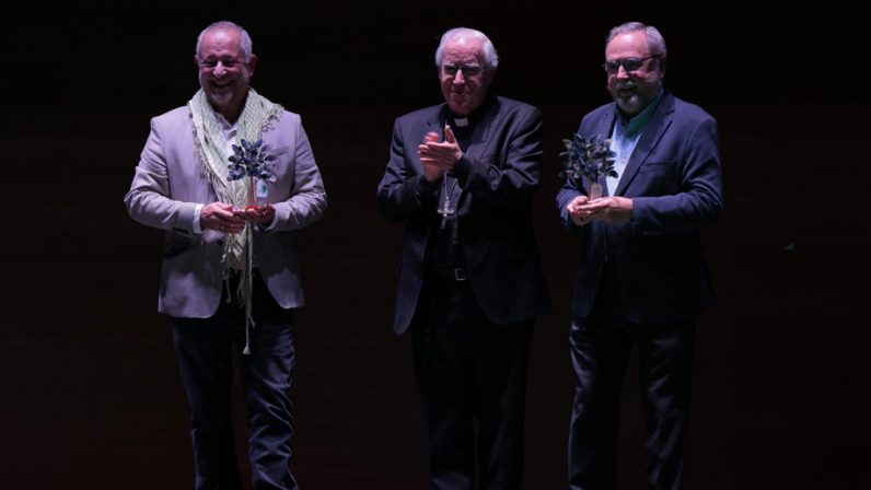 Cáritas premia el compromiso con la inclusión y la sostenibilidad en la gala del 10º aniversario de Bioalverde
