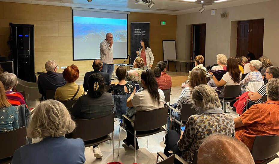 Andalucía impulsa talleres de acompañamiento al duelo para afrontar estas fechas