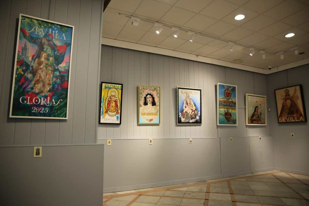 EL CONSEJO DE HERMANDADES INAUGURA LA EXPOSICIÓN “LOS CARTELES DE GLORIA: UNA VISIÓN GLOBAL”