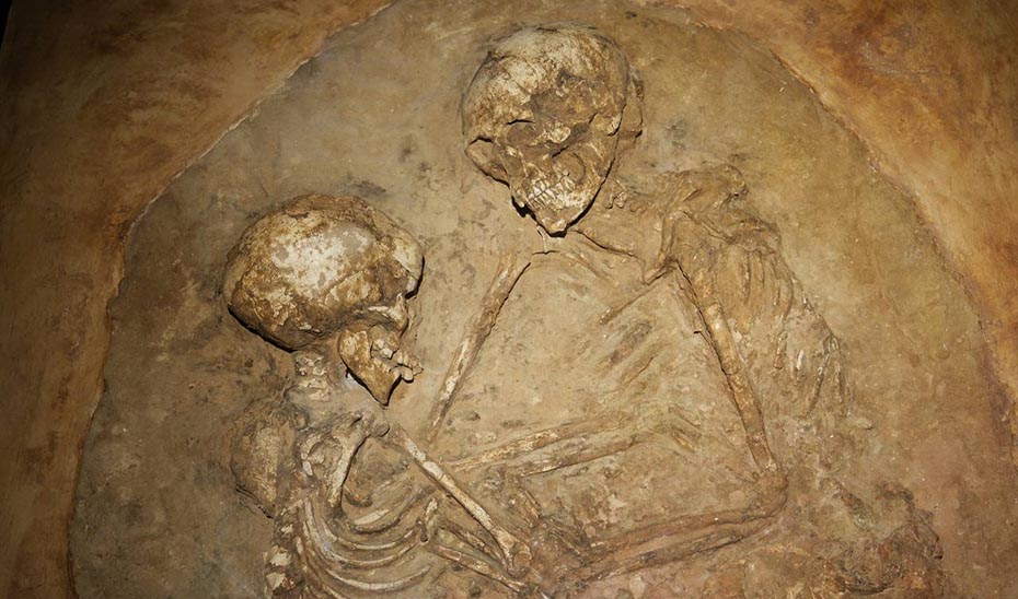 Cultura publica un libro sobre los avances en la investigación del megalitismo en Cádiz