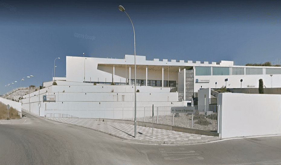 Tres personas resultan intoxicadas por humo en un incendio de vivienda en Alcalá la Real