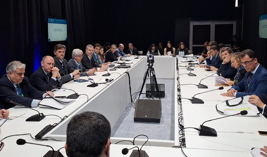 Andalucía colabora con 22 entidades para fomentar el uso de combustibles sostenibles de aviación