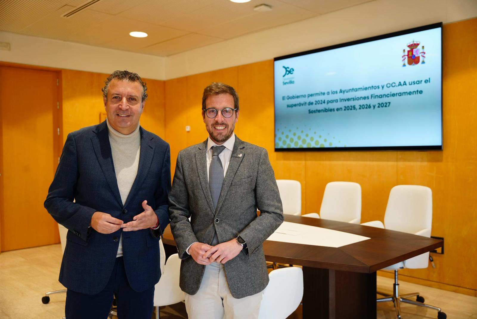 Javier Fernández y Francisco Toscano se reúnen para analizar el desbloqueo de 176,21 millones de euros por el Gobierno de España