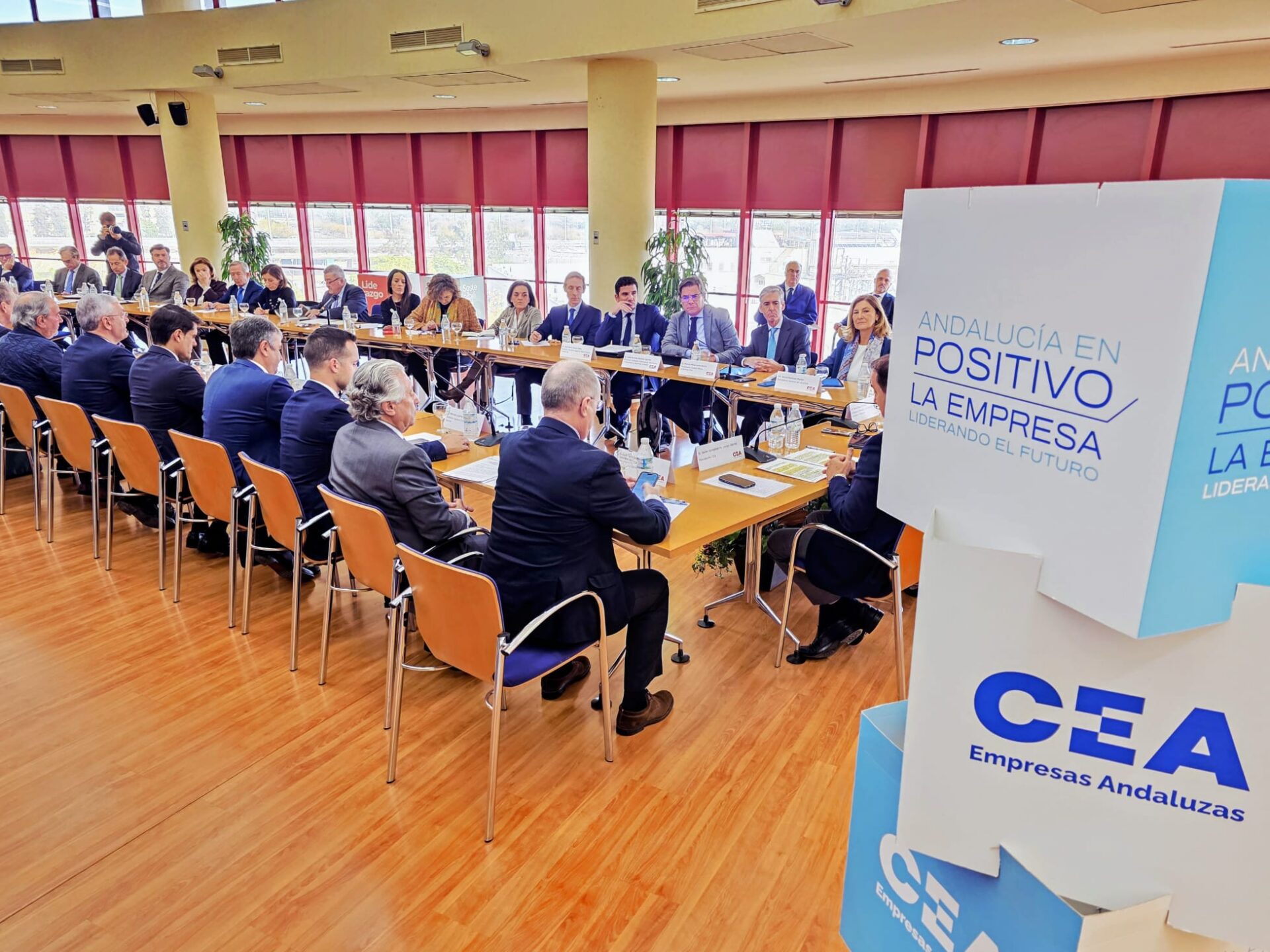 CEA reúne al sector empresarial andaluz en un Encuentro de trabajo con la Consejería de Fomento – Confederación de Empresarios de Andalucía
