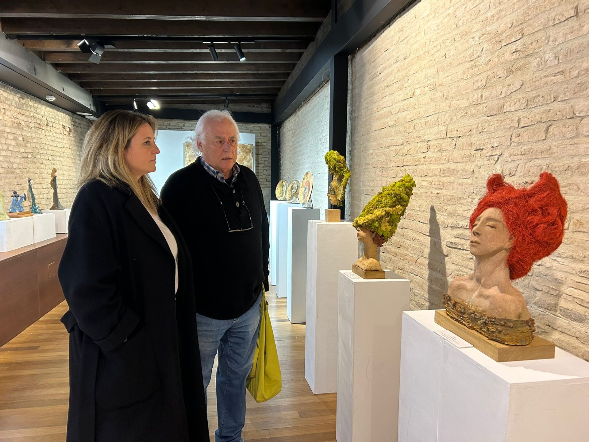 El Ayuntamiento inaugura la exposición ‘Viaje Mudéjar por la Península Ibérica. De la Aljafería al Alcázar pasando por el Parque Güell’