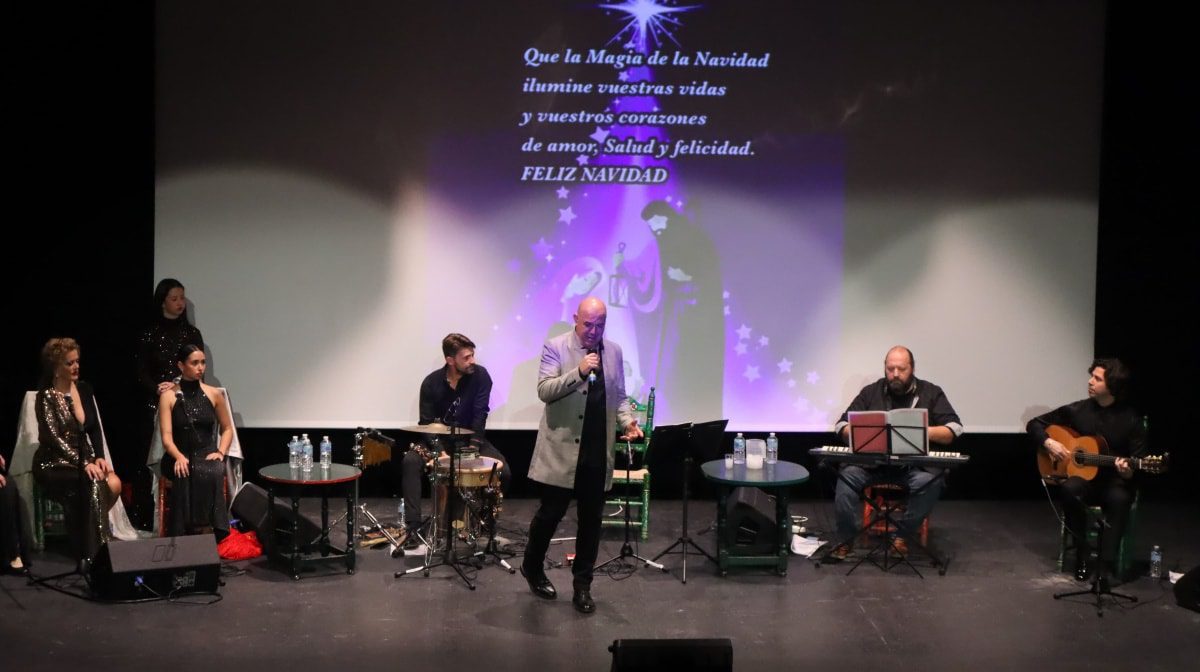 El espíritu navideño se canta en Palomares