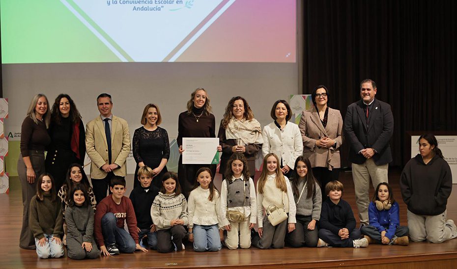 La Junta reconoce el esfuerzo de la comunidad educativa por mejorar la convivencia escolar