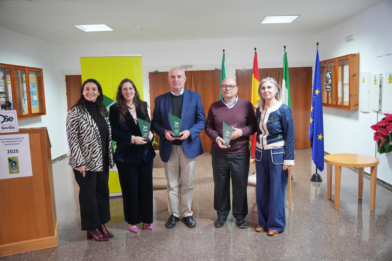 La Diputación distingue a la fundadora de DACE, a Down Sevilla y al Ayuntamiento de Olivares por su compromiso con la diversidad funcional