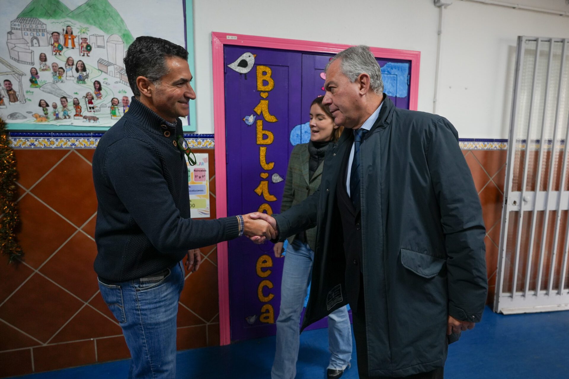 El Gobierno de Sanz renueva el suelo de todo CEIP Manuel Canela y se une a los casi 15 millones de euros que el Ayuntamiento tiene en marcha en estos momentos en los colegios