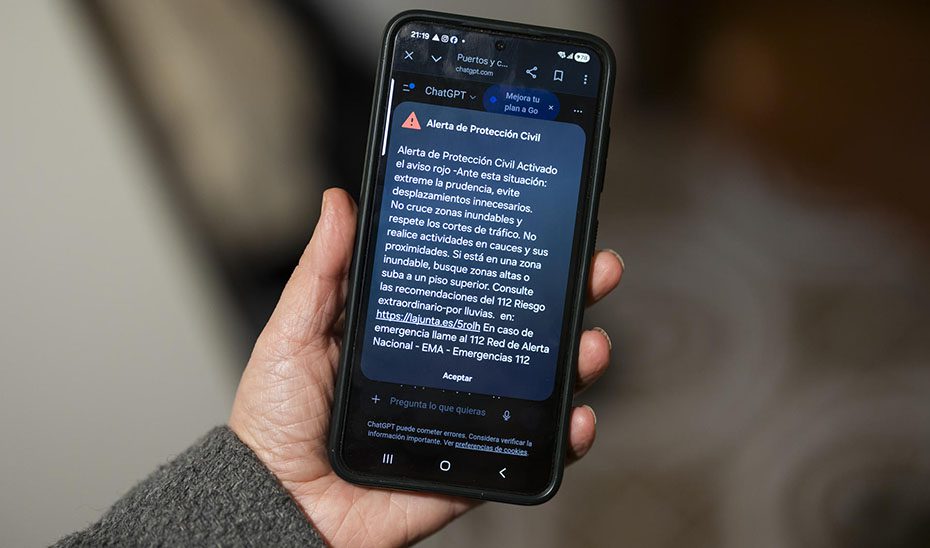 La EMA manda un mensaje Es-Alert a los municipios con aviso rojo por lluvias de las comarcas de Sol y Guadalhorce (Málaga)