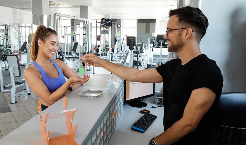 La Junta aconseja comparar y revisar las condiciones antes de contratar los servicios de un gimnasio