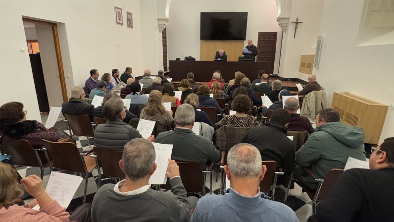 Encuentro con miembros de la Pastoral Penitenciaria en el Arzobispado de Sevilla
