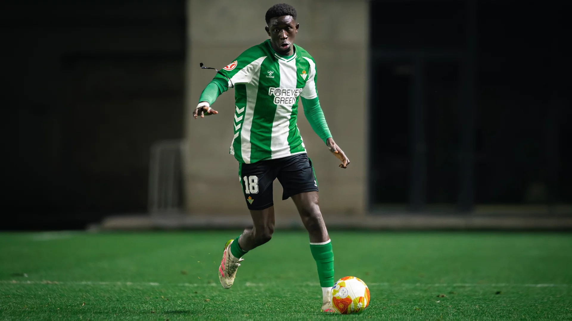 CRÓNICA | El Betis Deportivo cae en casa contra el Marbella FC (0-1)