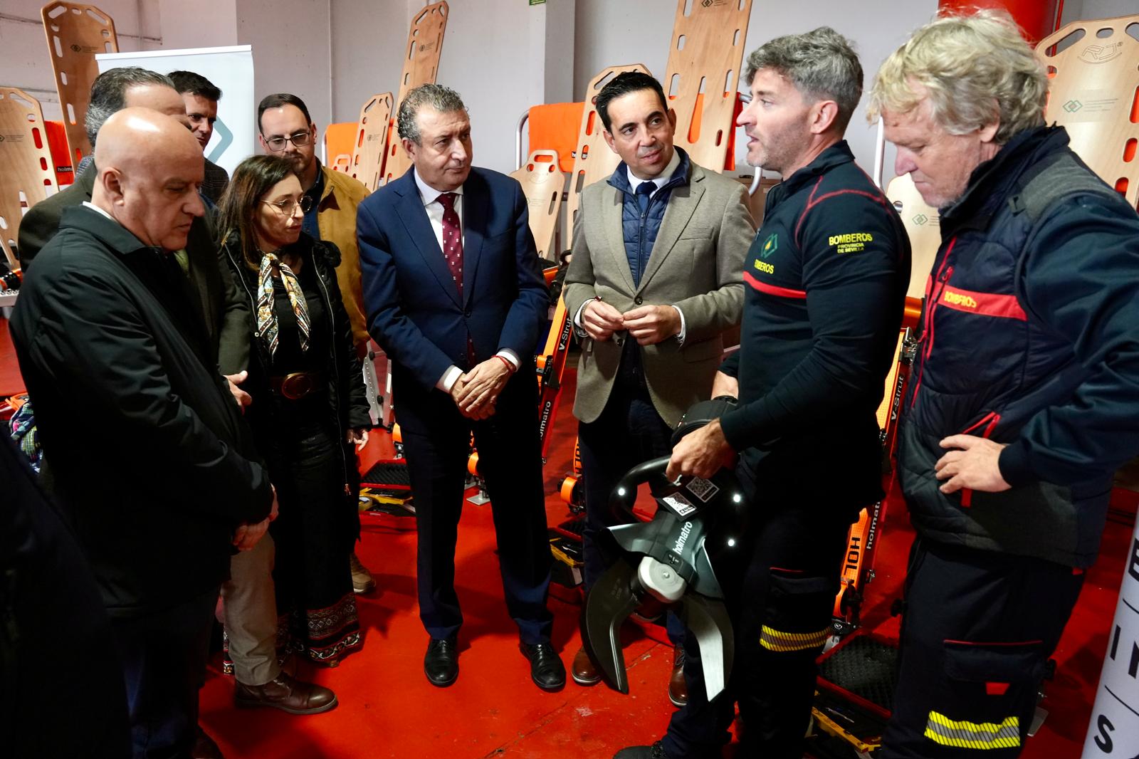 El Consorcio adquiere nuevos equipos de excarcelación para ocho parques de bomberos y completa la dotación de otros ocho