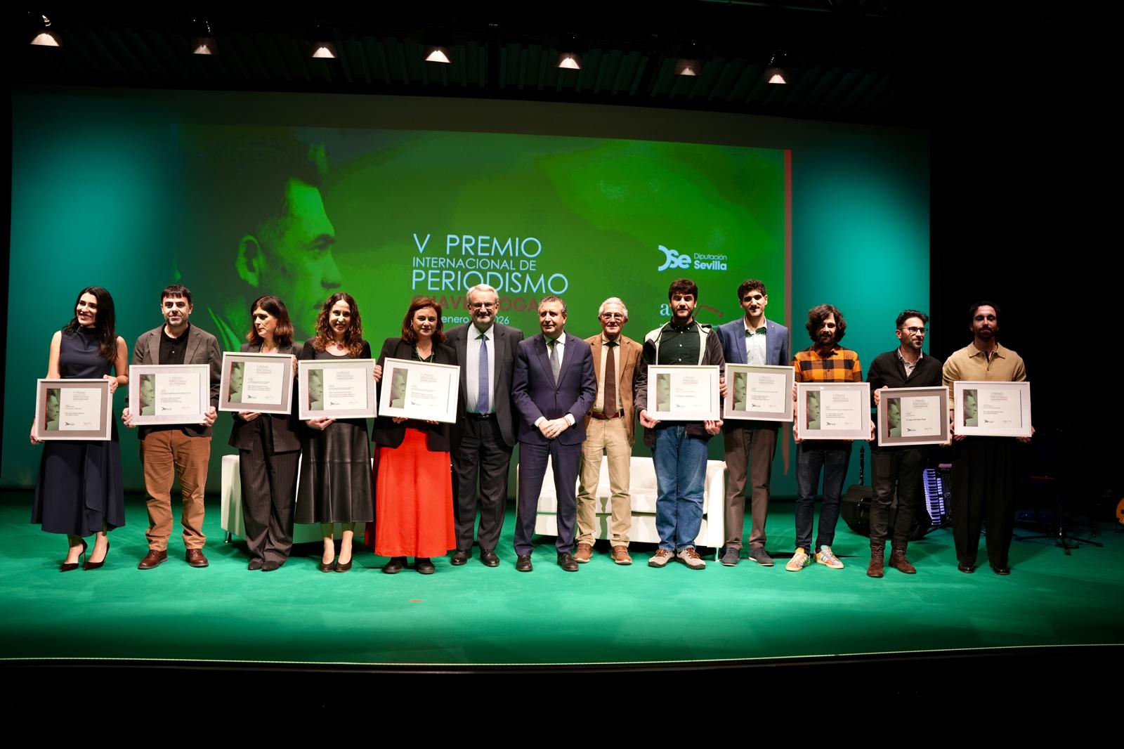 Javier Fernández apela al periodista “que obliga a mirar la realidad de frente” y Rafael Rodríguez defiende “el buen periodismo que no fractura la convivencia colectiva”