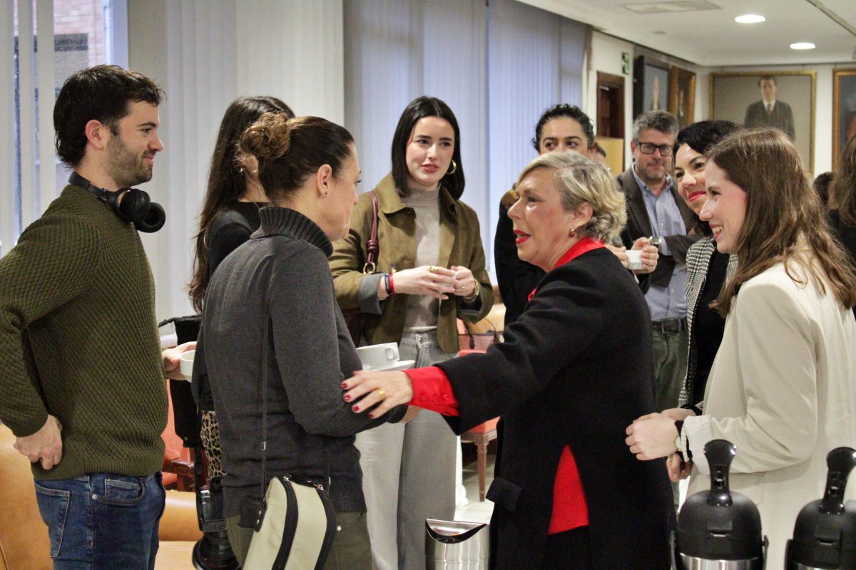 La rectora comparte con los medios las prioridades en el arranque de su mandato