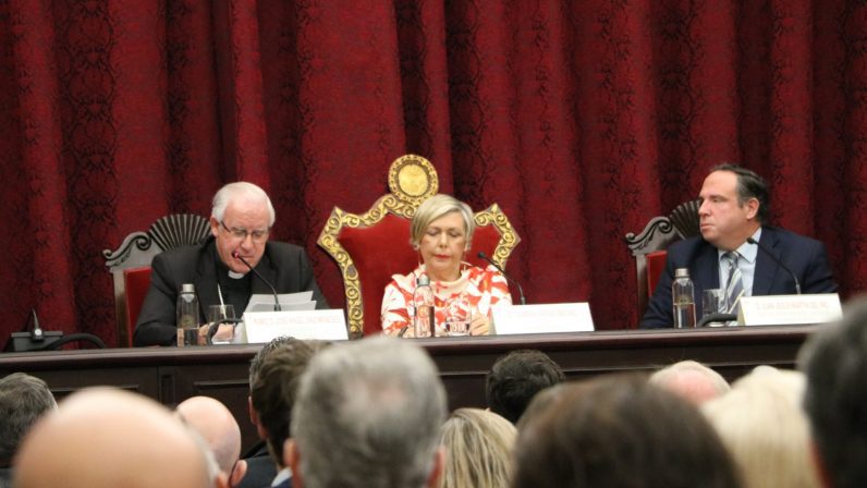 Mons. Saiz en la inauguración de la Cátedra Arzobispo Juan del Río: «La universidad y la fe no son mundos contrarios ni paralelos»