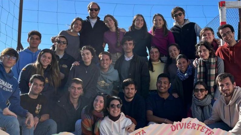 La Pastoral Universitaria celebra una convivencia post exámenes en Guadalcanal