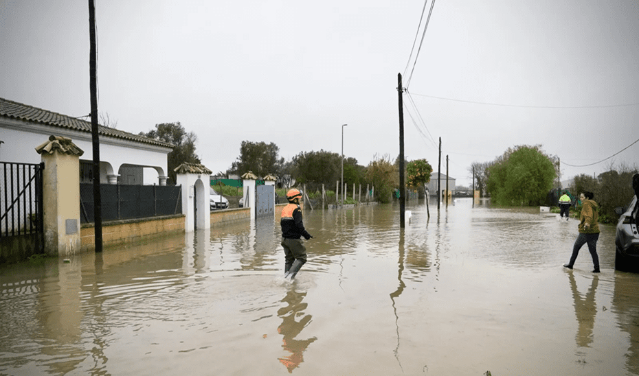 La Junta activa un dispositivo de apoyo psicológico ante la alerta meteorológica en Andalucía