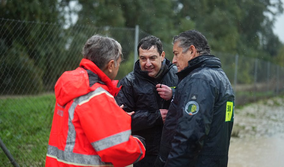 Moreno cancela su viaje a Chipre para seguir desde Andalucía la emergencia meteorológica