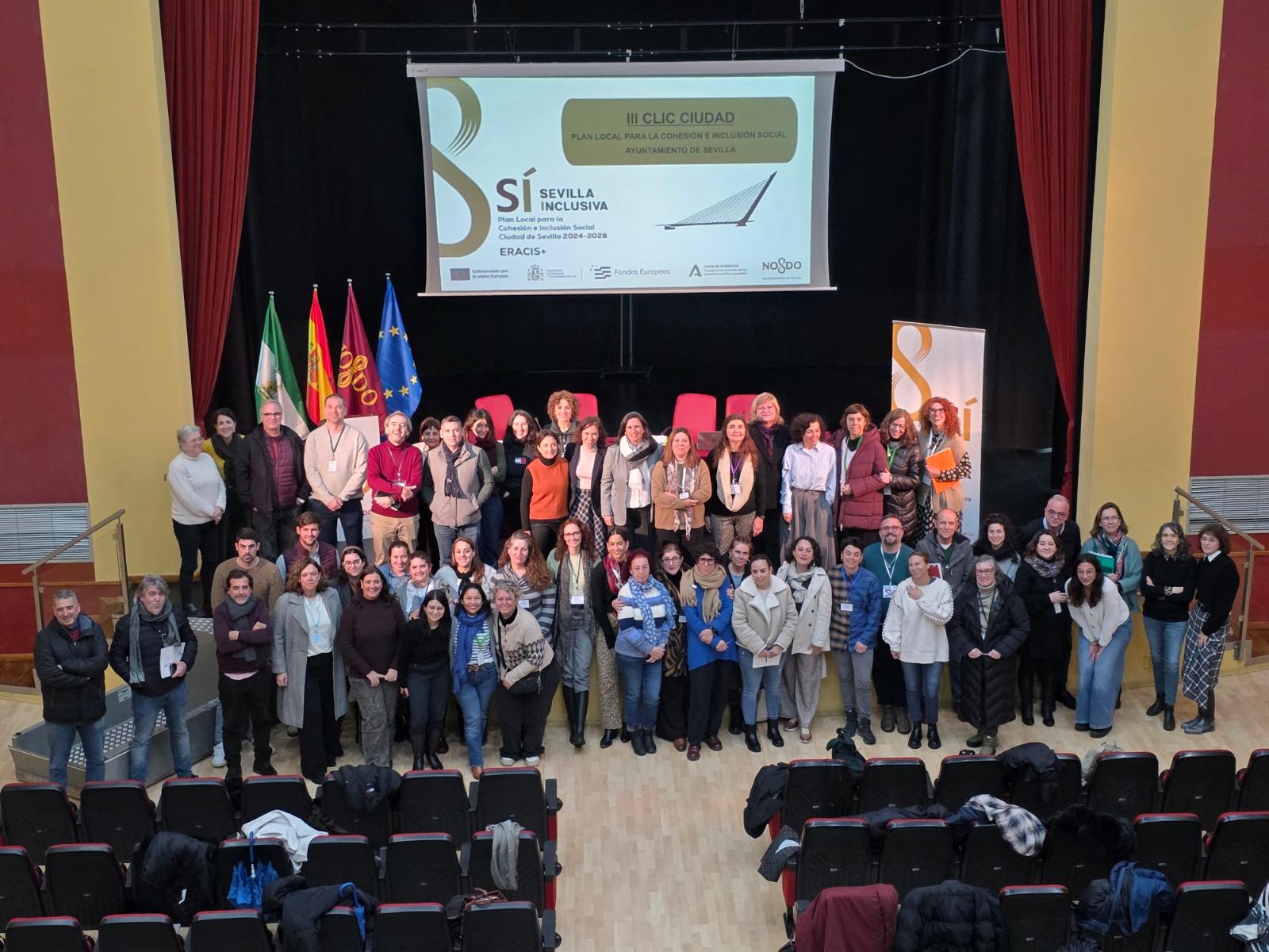 El Ayuntamiento refuerza el empleo inclusivo con el 60,7 % de inserción en zonas vulnerables gracias a la ERACIS+