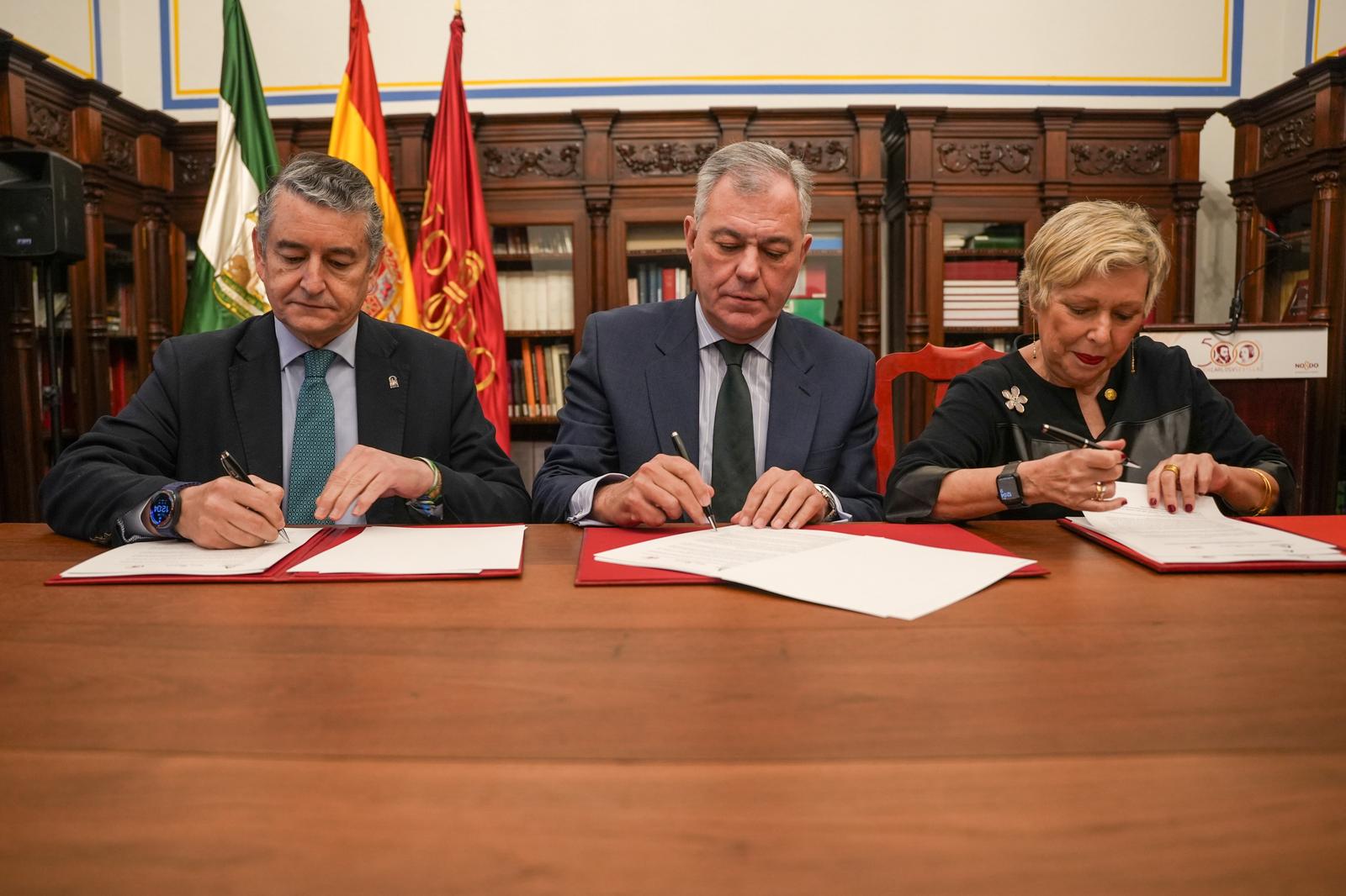 El alcalde Sanz formaliza, junto a la Junta y la Universidad de Sevilla, un convenio de colaboración para el Congreso Internacional “Las bodas de Carlos V en Sevilla”