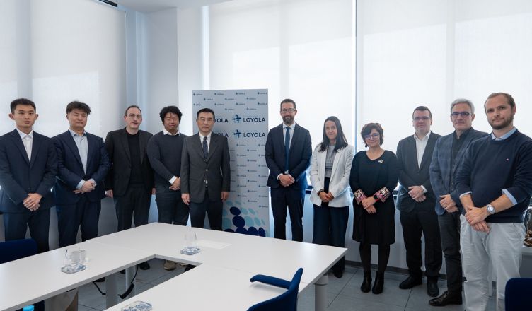 Una Delegación China y empresas del clúster Andalucía Aerospace visitan el Campus de Sevilla de la Universidad Loyola para explorar oportunidades de colaboración