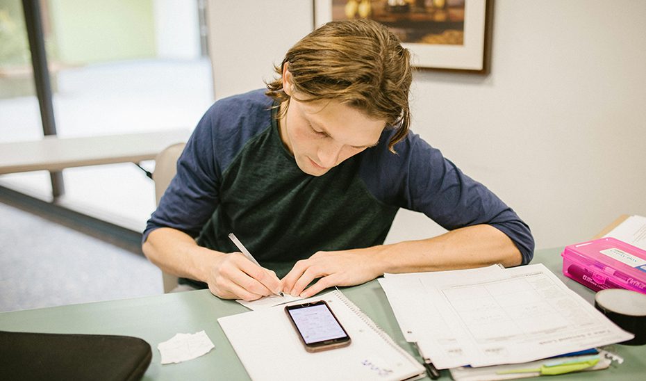 Destinados 2,14 millones a la formación de excelencia de 49 estudiantes e investigadores en los EE.UU.