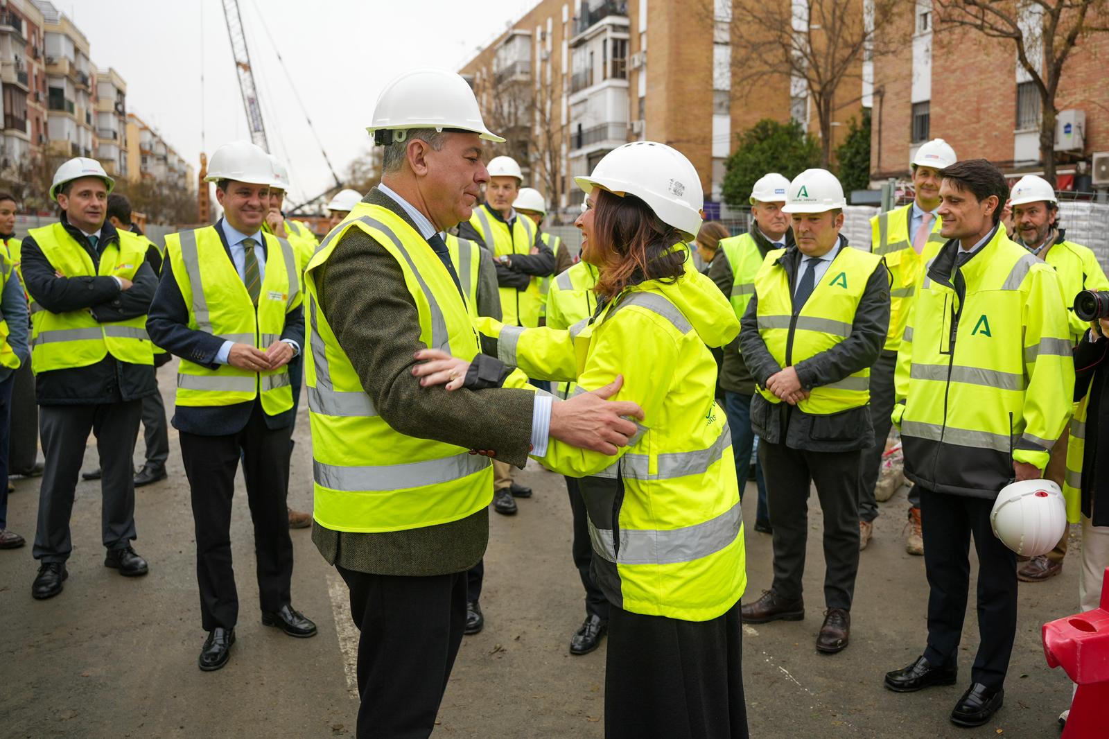 El alcalde contrapone la agilidad de la Junta en la línea 3 Norte del Metro frente a las obras que “se eternizan del Gobierno central