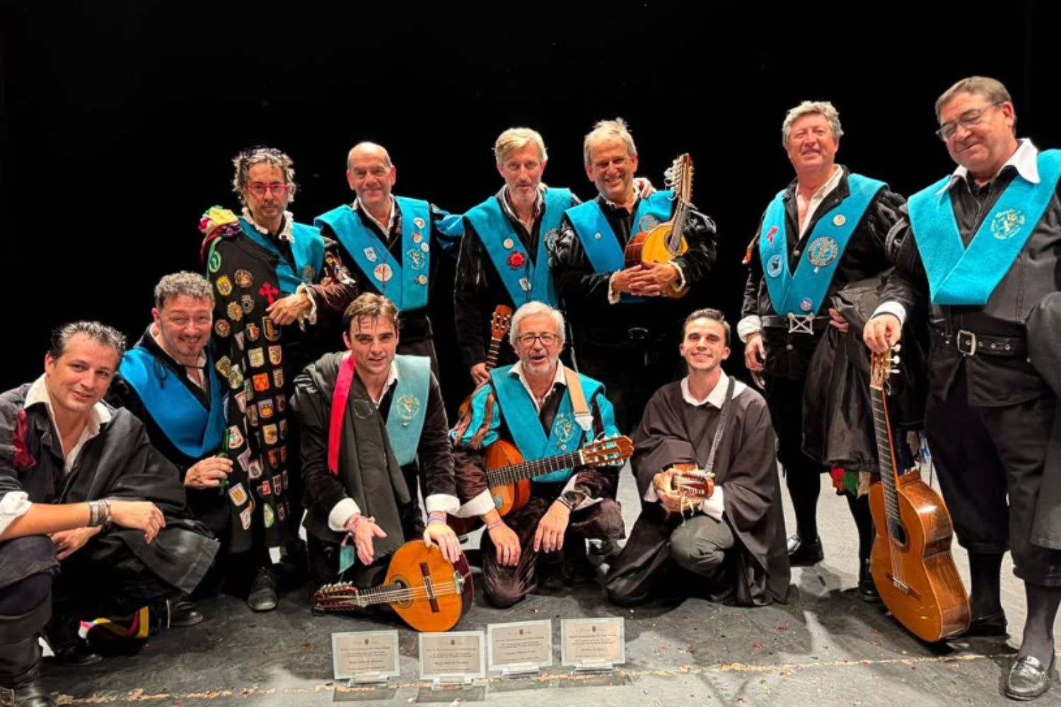 La ‘tuna turquesa’ de Filosofía y Letras abre la agrupación a nuevos miembros