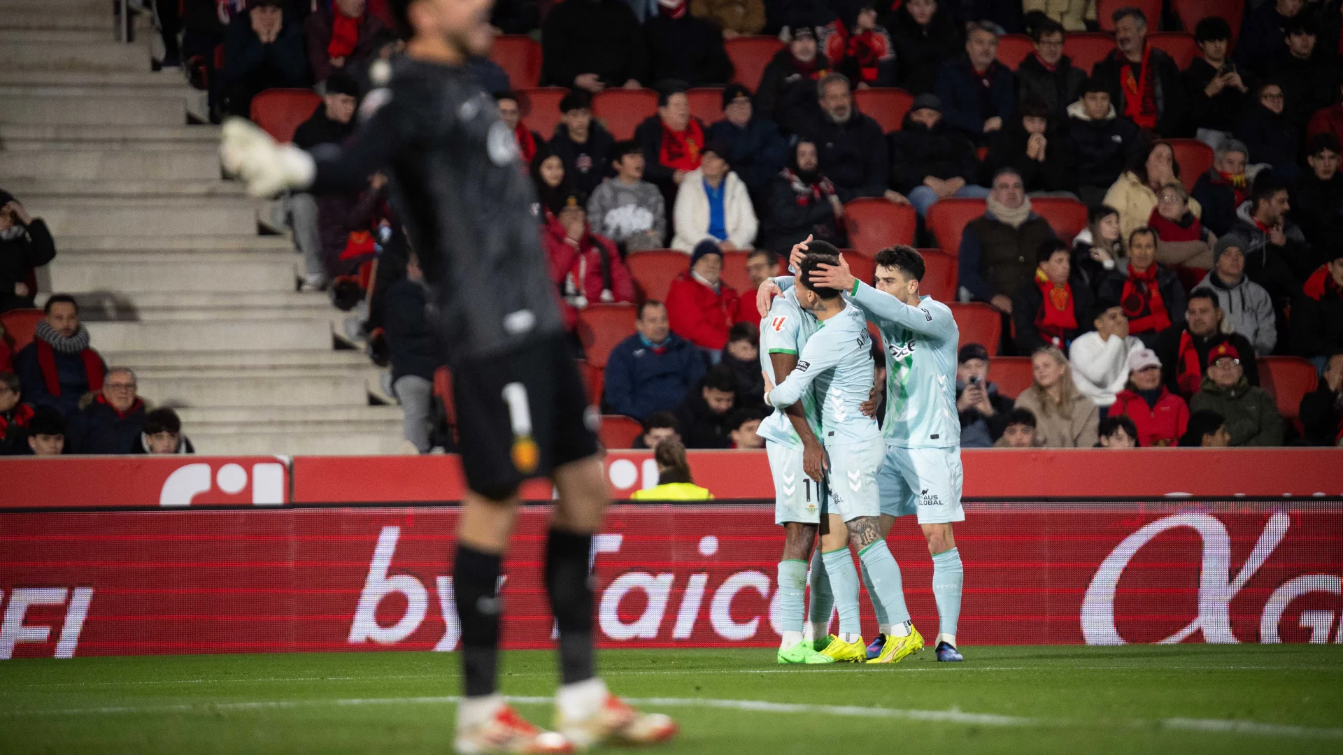 Victoria del Real Betis ante el RCD Mallorca en Son Moix (1-2)